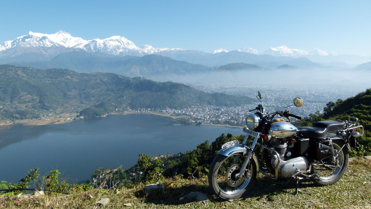 Nepal con una Royal Enfield, viaje en moto