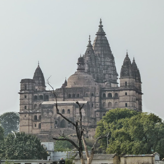 Viajar a India: Varanasi vía Orchha y Khajuraho